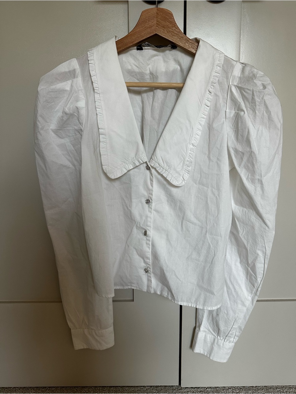 Zara White Ruffle-Trim Puff Sleeve Button-Down